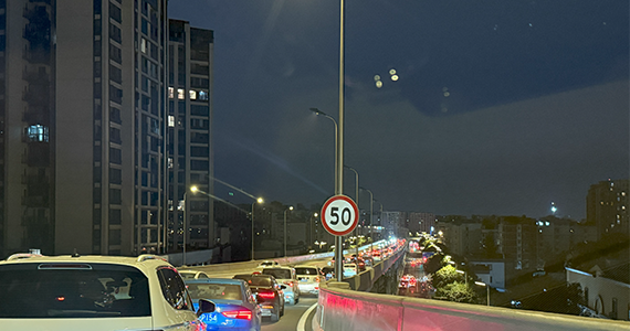 2014千万元交易域名查询官方